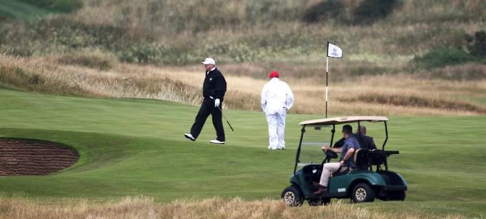 ΗΠΑ: Αεροσκάφος αναχαιτίστηκε από F-16 – Πετούσε πάνω από τον Τραμπ ενώ έπαιζε γκολφ